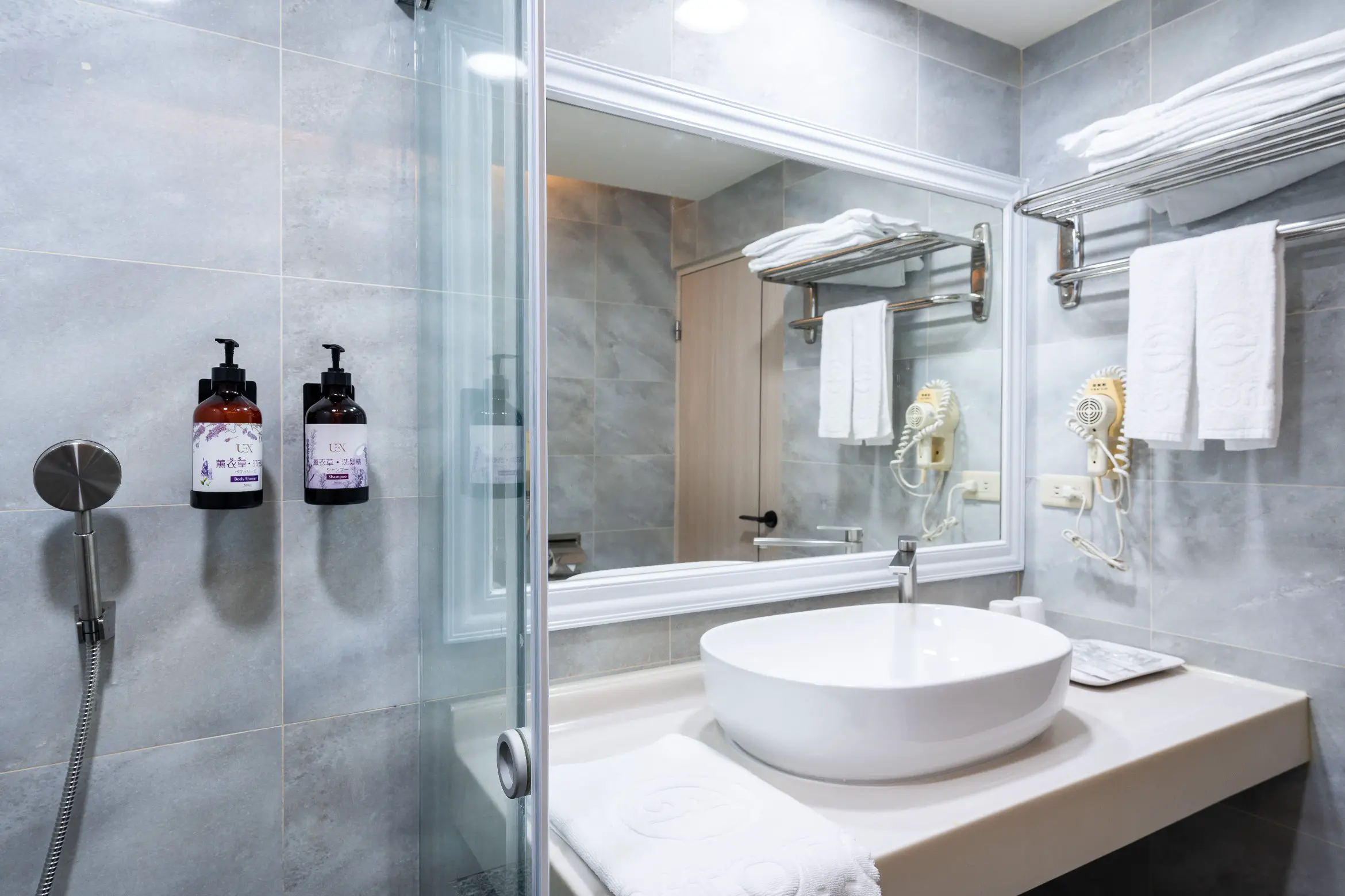 ＴＲＰ豪華三人房【三單床】